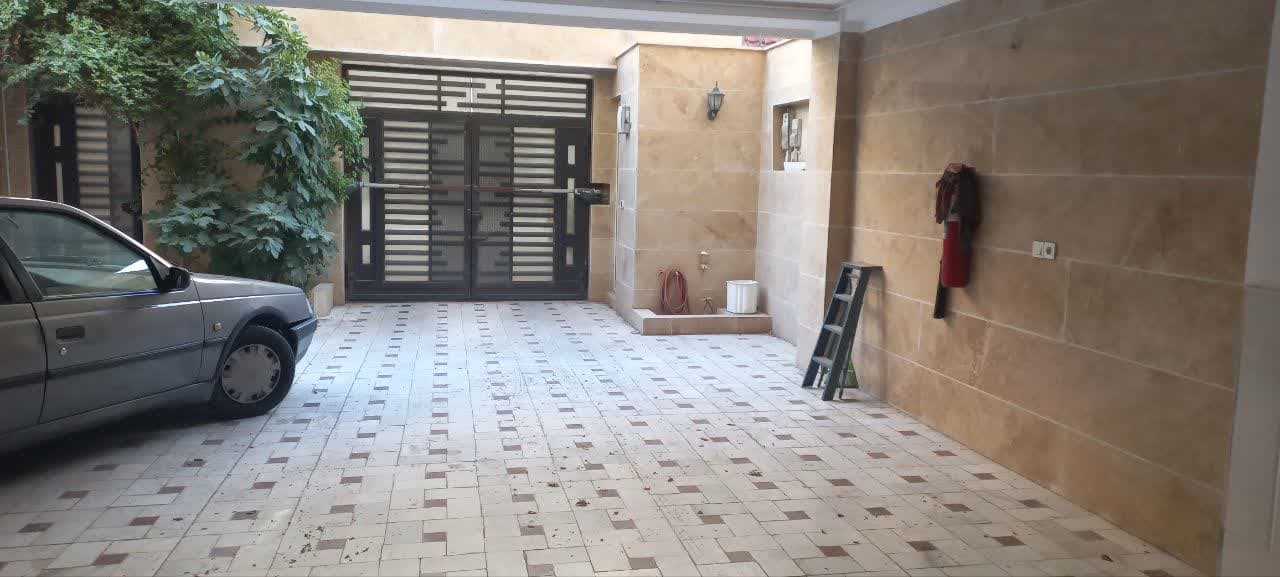سوئیت آقای زارعی- قم- محله ی بنیاد - تصویر 2