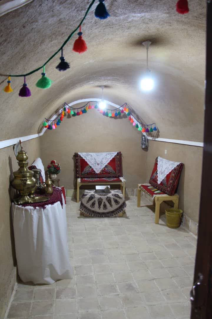 اقامتگاه سنتی فیروزی(دور همی)- شهرستان آباده - روستای فیروزی - تصویر 6