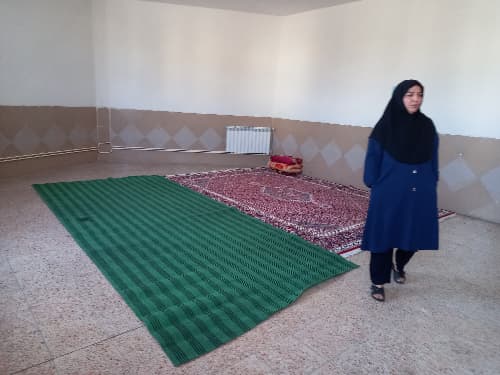 آموزشگاه هاجر ( دبیرستان دخترانه ) - شهرستان گرمسار - بلوار آیت طالقانی - تصویر 1