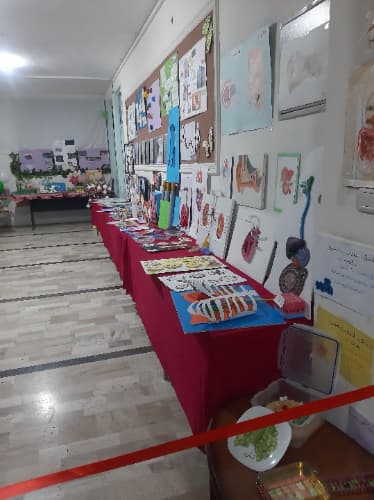 دبیرستان دخترانه فرزانگان - تهران - تهرانسر شمالی ( فقط پذیرش خانم ) - تصویر 1