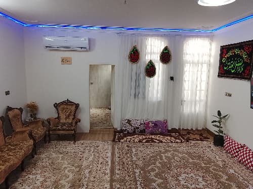 منزل  خانم خانی - قم - بیست متری امام حسین - تصویر 1