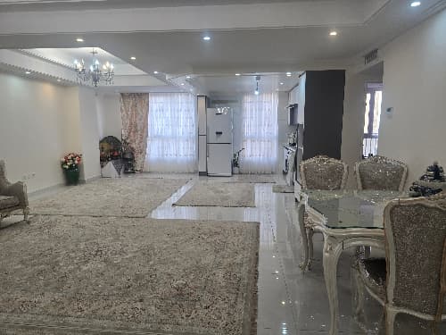 آپارتمان خانم نیاقی - تهرانپارس - خیابان شاهد ( پذیرش  فقط خانم و بچه  ) - تصویر 1