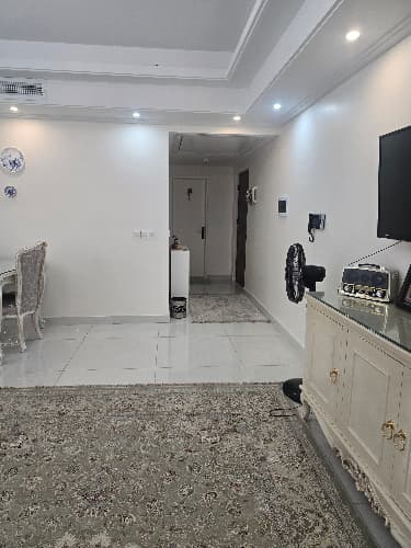 آپارتمان خانم نیاقی - تهرانپارس - خیابان شاهد ( پذیرش  فقط خانم و بچه  ) - تصویر 2